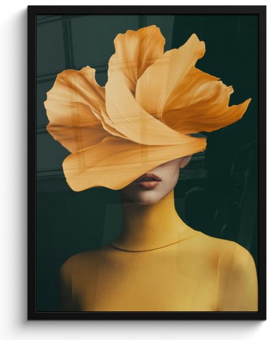 Poster in lijst - Fotolijst 50x70 cm - Posters - Vrouw - Hoed - Geel - Posterlijst zwart - Decoratie - Wanddecoratie woonkamer - Muurdecoratie slaapkamer