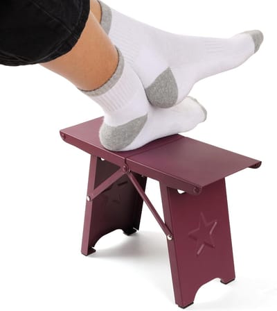 Famanu - Opvouwbare Onder Bureau Voetenrust - Comfortabele Beensteun voor Huis, Kantoor & Reizen - Antislip en comfortabel