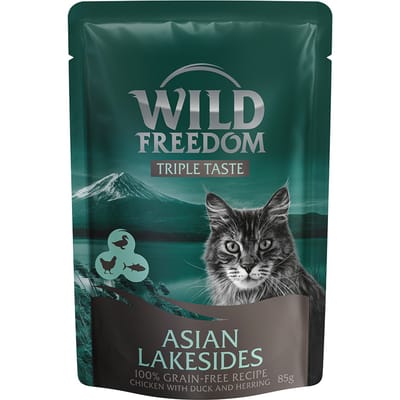 8x 85g Wild Freedom Triple Taste Asian Lakesides Kip met Eend & Haring natvoer voor katten