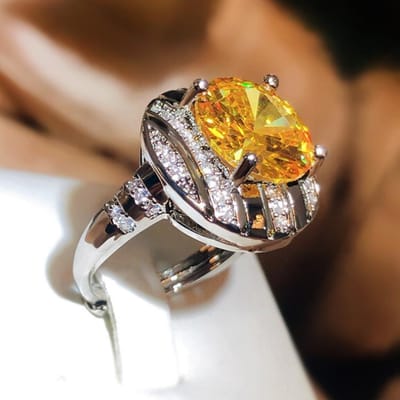 Goudgele Diamanten Ring Ovaal Vol Topaas Diamanten Ring CAIBAO Serie Viva Ring Opening adjustable brown