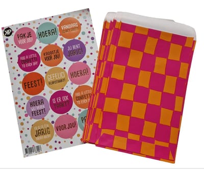 CADEAUZAKJES MET BIJPASSENDE STICKER - 15 STUKS - GIFTBAGS - KADOZAKJES MET SLUITSTICKER