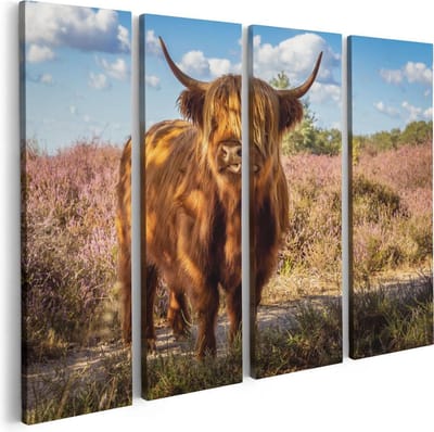 Artaza Canvas Schilderij Vierluik Schotse Hooglander Koe In De Wei - 80x60 - Foto Op Canvas - Canvas Print