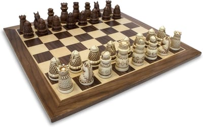 Schaken Set - Koninklijk Spel - Strategische Partijen - Distressed Houten Board - 38 cm - Bruin