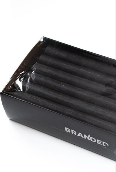 Dinerkaars 2,1 x 19,5 cm - Kaarsen - Kaars - Zwart - Branded By - druipen en walmen niet - 6 branduren