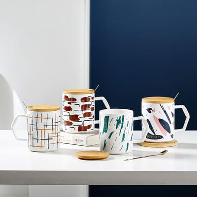 Keramische beker in Scandinavische stijl met deksel en lepel Huishoudset Grote capaciteit Kleine cadeau-mok met handvat Kantoor Waterbeker Benodigdheden 400ML blue