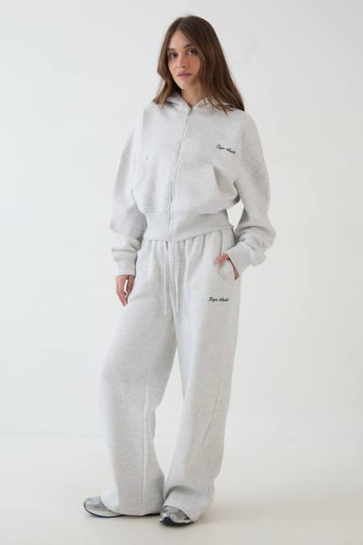 Dames Dsgn Studio Boxy Crop Trainingspak Met Diepe Zoom En Capuchon Met Rits | Asgrijs | Maat: Small