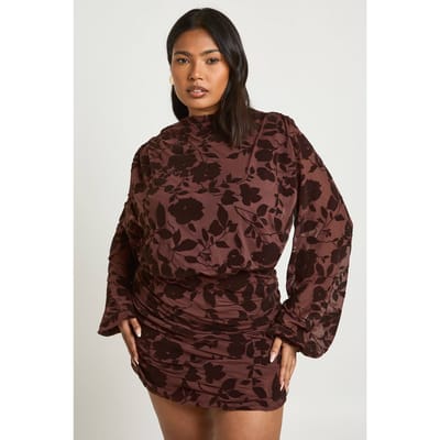 boohoo Dames Plus Devore Gerimpelde Bodycon Jurk | Chocoladebruin | Maat: 50