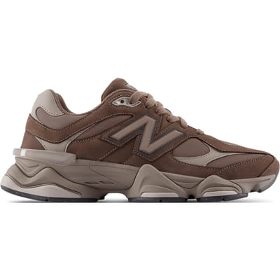 New Balance 9060 Sneakers Heren - Beige - Maat 44 - Leer