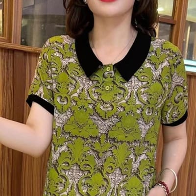 Korte Mouw T-shirt voor Moeder voor de Zomer Nieuw Casual Grote Maat Top Mode Dames Mode Leeftijd-verlagend Slankmakend Basis Shirt 5XL black