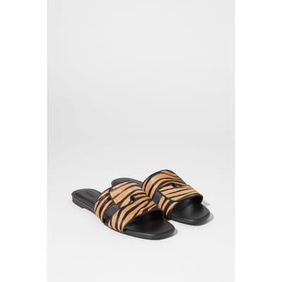 & Other Stories Faye Summer Flat Brown Size: 36 | Sandals Outlet | Dames | Zwart