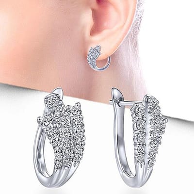 Huitan Mode Matchende Hoepeloorbellen U-vorm Prachtige Dames Ooraccessoires Bruiloft Feest Luxe Zirkonia Sieraden Cadeau white