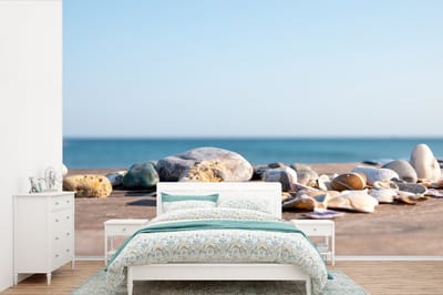 Behang - Fotobehang Schelpen - Strand - Zee - Zomer - Zon - Breedte 390 cm x hoogte 260 cm