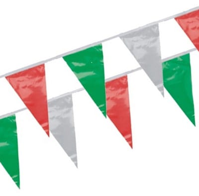 Italie vlag kleuren Vlaggenlijn - groen/rood/wit - 4 meter - kunststof - buiten/binnen - feestartikelen/versieringen
