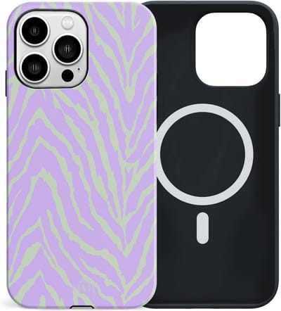 xoxo Wildhearts Main Character - Double Layer - Hoesje geschikt voor iPhone 16 Pro Max MagSafe case - Siliconen hoesje met zebraprint - Dierenprint - Zebra - Magnetisch telefoonhoesje - Magneet case - Dubbele beschermlaag - Paars