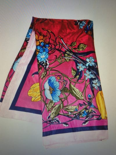 Vierkante dames sjaal Julia-gebloemd motief-90x90-fuchsia blauw roze groen geel oranje zwart paars