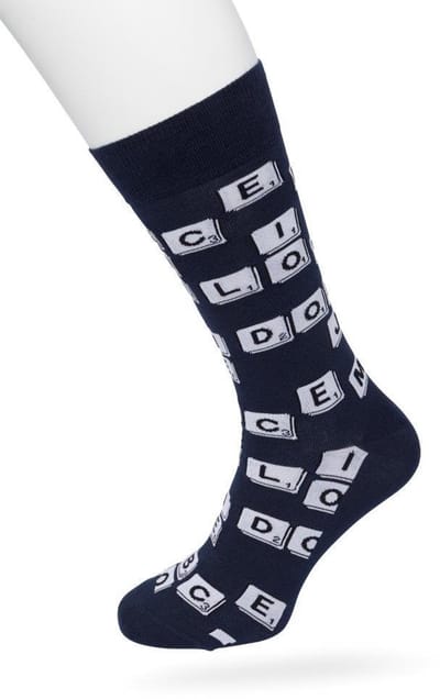 Bonnie Doon Heren Sokken met Scrabble Print maat 40/46 Donker Blauw - Thema Sokken - Spelletjes - Cadeau Sokken - Word je Happy en vrolijk van - Zacht Katoen met Gladde Teennaad - Comfortabel - Perfect Cadeau - Black Iris - BT992134.134