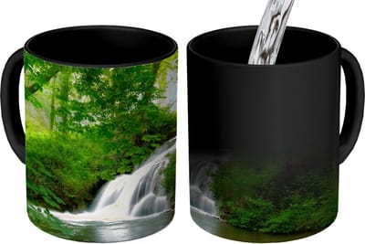 Magische Mok - Foto op Warmte Mokken - Koffiemok - Waterval - Natuur - Groen - Magic Mok - Beker - 350 ML - Theemok