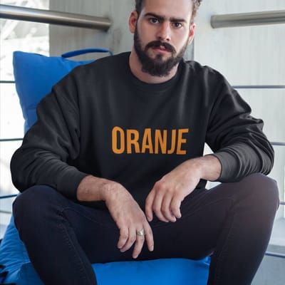 Zwarte EK WK Koningsdag Trui Met Tekst Oranje In Oranje - Maat S - Uniseks Pasvorm - Oranje Feestkleding