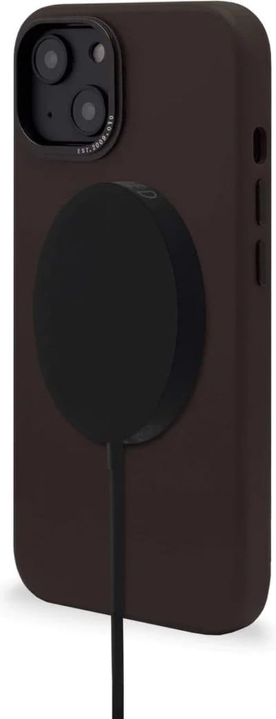 DECODED Leren Back Cover - iPhone 14 -  Hoogwaardig Europees Leer - Hoesje met Metalen Knoppen - Magnetische Technologie van Apple - Donker Bruin