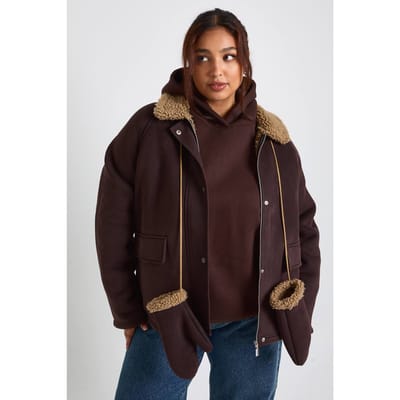 boohoo Dames PLUS OVERSIZED JAS MET TEDDY-AFWERKING DETAILS | Chocolate | Maat: 16