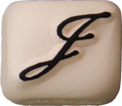 LaDot Tattoo Stempel Steen - S125J - Small - Letter J - Nep Tattoo - Black Tattoo - Kinderen en Volwassenen