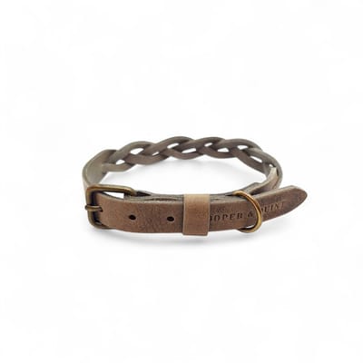 Cooper & Quint Twisted - Halsband hond gevlochten leer - Stone - Oud Messing - S