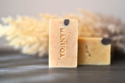 Kurkuma 100% natuurlijke zeep bar 60 gram 2 stuks - met effectieve ingrediënten die ondersteunen bij het bestrijden en verlichten van eczeem en jeuk - hydraterend, verzorgend en beschermend