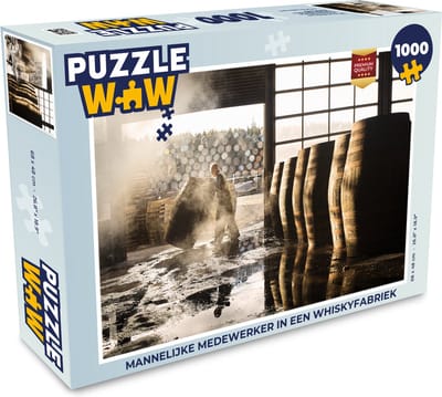Puzzel Mannelijke medewerker in een whiskyfabriek - Legpuzzel - Puzzel 1000 stukjes volwassenen