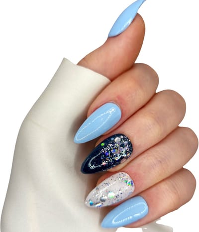 SD Press on Nails - B177 - Plaknagels met nagellijm - Medium Stiletto - Kunstnagels - Blauw - Glitter - Winter - Set 20 Kunstnagels handgemaakt van gellak - Nageltips - Accessoires - Medium Nagels - Nepnagels - Gelnagels - Valse Nagels -
