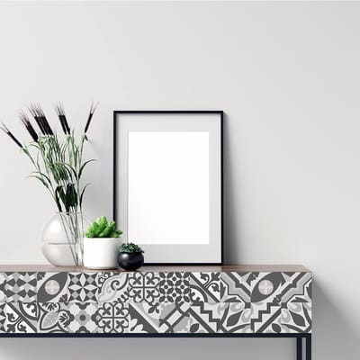 Meubeldecoratiestickers - 24 authentieke cementtegel meubelstickers van LIVIATIA - 24 stickers 15x15cm
