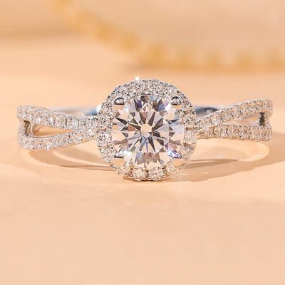 Huitan Élégantes Alliances de Mariage Éternité en Zircone Cubique Ronde Couleur Argent pour Femmes Accessoires de Fiançailles Bijoux 10