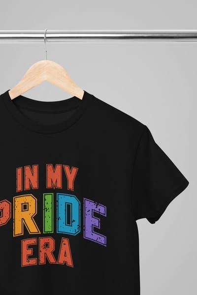 Pride shirt - In my pride era - Wurban Wear | Gay pride | Pride kleding | Regenboog kleding | Pride | Pride vlag | Regenboog vlag | Regenboog | LGBTQ | LHBTI | Liefde | Transgender | Crossdress | Amsterdam | Rainbow | lgbt shirt | Zwart