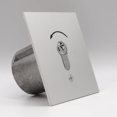 Universele Sleutelschakelaar - Toegangscontrole Schakelaar - Automatische Poorten Bediening - IP54 Vandaalbestendig Metaal - 7.6 x 7.6 cm - Zilverkleurig