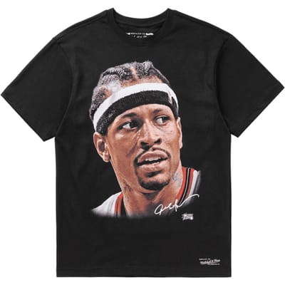 Mitchell And Ness Chicago Bulls NBA Big Face Allen Iverson T-shirt Zwart