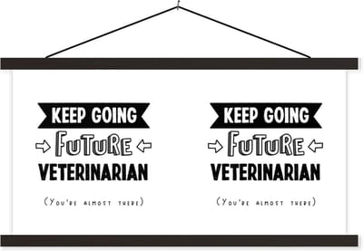 Posterhanger incl. Poster 60x30 cm - Schoolplaat - Dieren - Dierenarts - Quote - Student - Textielposter - Zwarte latten