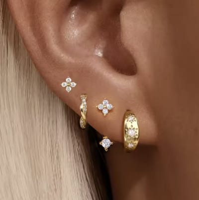 Oorbellen Set - 4 stuks - Kleur: Goud - Luxe Oorbellen - Incl. Cadeauverpakking - Oorhangers / Oorring / Oorknopjes - Hoge Kwaliteit RVS - Stainless Steel / Roestvrijstaal - Verkleurt Niet - Oorbellen Set - Oorbellen Vrouwen / Dames
