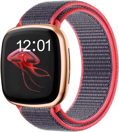 Strap-it nylon smartwatch bandje geschikt voor Fitbit Sense / Versa 3 (Rood) – ademend, lichtgewicht en verstelbaar – vervangende polsband voor Fitbit smartwatch