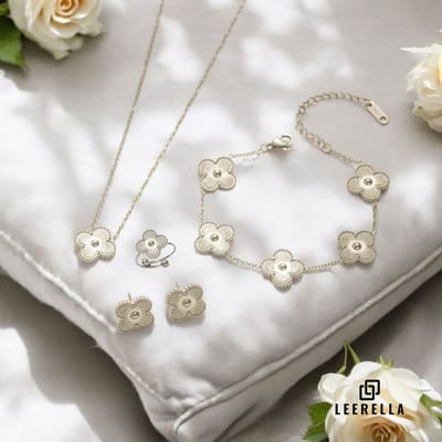 Leerella Luxe Klaver Sieradenset Zilverkleurig - Ketting, Armband, Oorbellen & Verstelbare Ring