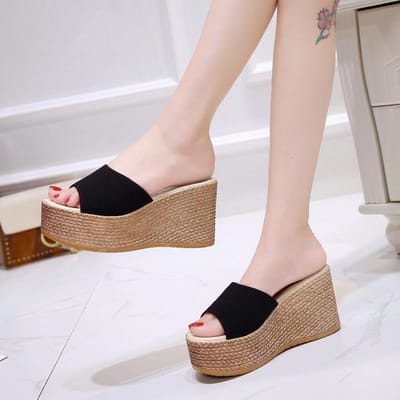 Nieuwe Zomerstijl Modieus Comfortabel Veelzijdig Elegant en Slijtvast Platform Sandalen en Slippers met Dikke Zool 39 white