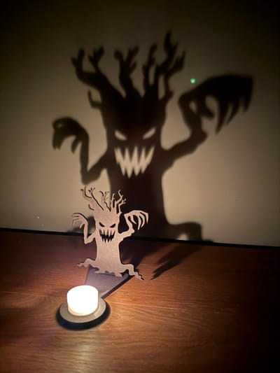 Schaduwfiguur Halloween Boom - Halloween Theelichthouder - Halloween decoratie - Halloween pompoen - Halloween verlichting - Pompoen decoratie - Halloween lantaarn - Halloween - Halloween versiering - Halloween accesoires