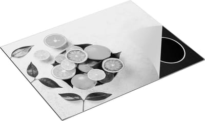Chefcare Inductie Beschermer Citrusvruchten op Witte Marmer - Fruit - Zwart Wit - 77x59 cm - Afdekplaat Inductie - Kookplaat Beschermer - Inductie Mat