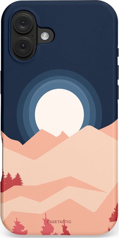 Casetastic hoesje geschikt voor Apple iPhone 16 Plus - MagSafe - Dubbellaagse bescherming - Bergen bij maanlicht - Fashion Case - Zwart Perzik Zand Koraal