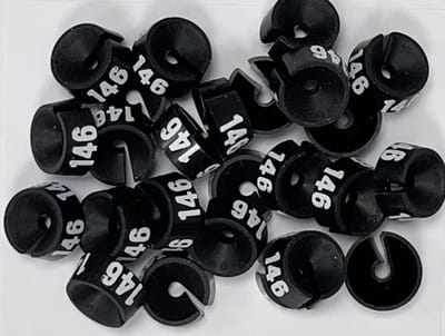 Bleijenberg Maatdopje maat 146 zwart - Maataanduiding voor kledinghangers per 25 stuks - Maatringetje Ø 20 mm - Kledinghangers - Kleerhanger - Kapstok - Mark-Brics - wisersizer