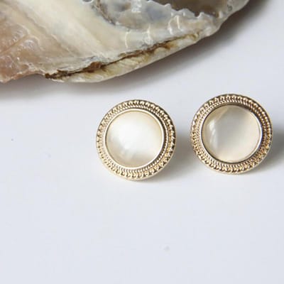Nieuwe Elegante Franse Barok Parel Oorbellen Koreaanse Mode Sieraden Voor Vrouw Meisjes Prachtige Ongebruikelijke Accessoires beige