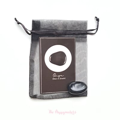 Edelsteen in zakje ''onyx'' trommelsteen, knuffelsteen, natuursteen, giftset, cadeautje, steun en kracht