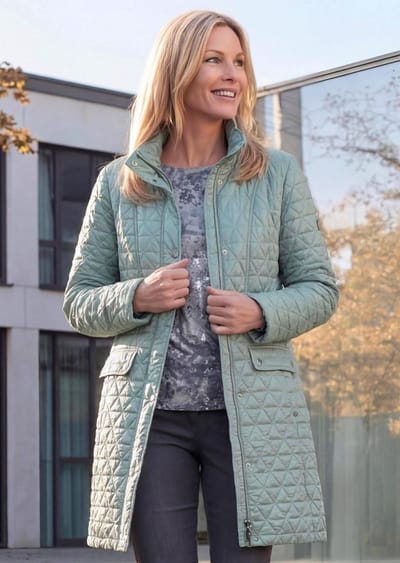Gewatteerde korte mantel met opstaande kraag - grijsgroen - Gr. 19 van Goldner Fashion