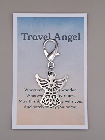 Geluksengeltje - Travel Angel - Wenskaartje - Reis Engel - Sleutelhanger - Geluksengeltje - Tashanger engel - Cadeautje - Geluk - Beschermengel hanger