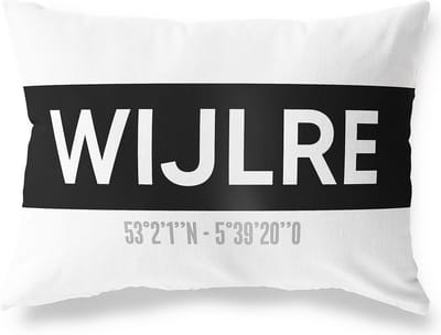 Tuinkussen WIJLRE - LIMBURG met coördinaten - Buitenkussen - Bootkussen - Weerbestendig - Jouw Plaats - Studio216 - Modern - Zwart-Wit - 50x30cm