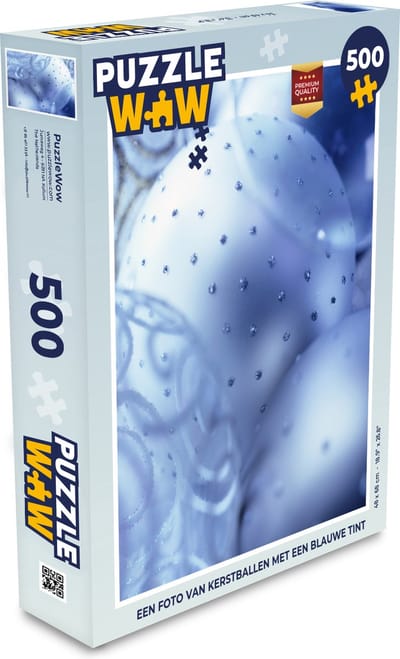 Puzzel Een foto van kerstballen met een blauwe tint - Legpuzzel - Puzzel 500 stukjes - Kerst - Cadeau - Kerstcadeau voor mannen, vrouwen en kinderen