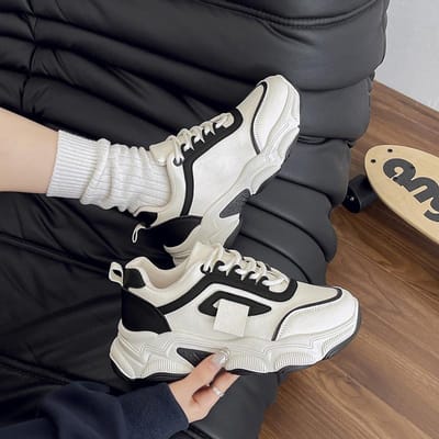 Nieuwe Dames Gevulkaniseerde Sneakers Leer Dames Witte Casual Schoenen Comfortabele Sport Wandelen Hardlopen Platform Flats Schoenen 40 black